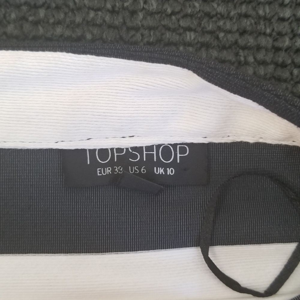SOLD Topshop striped mini skirt - Picture 5 of 5